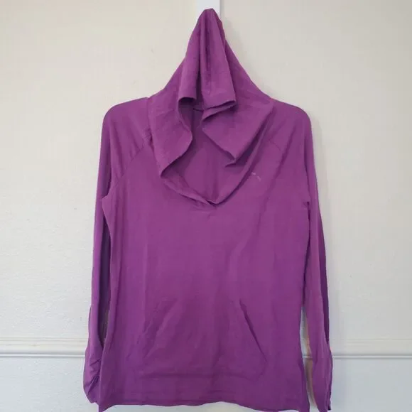 Puma Hoodie Lightweight Womens Medium Raglan Sleeves Pullover V Neck Dark Pink - Picture 1 of 15